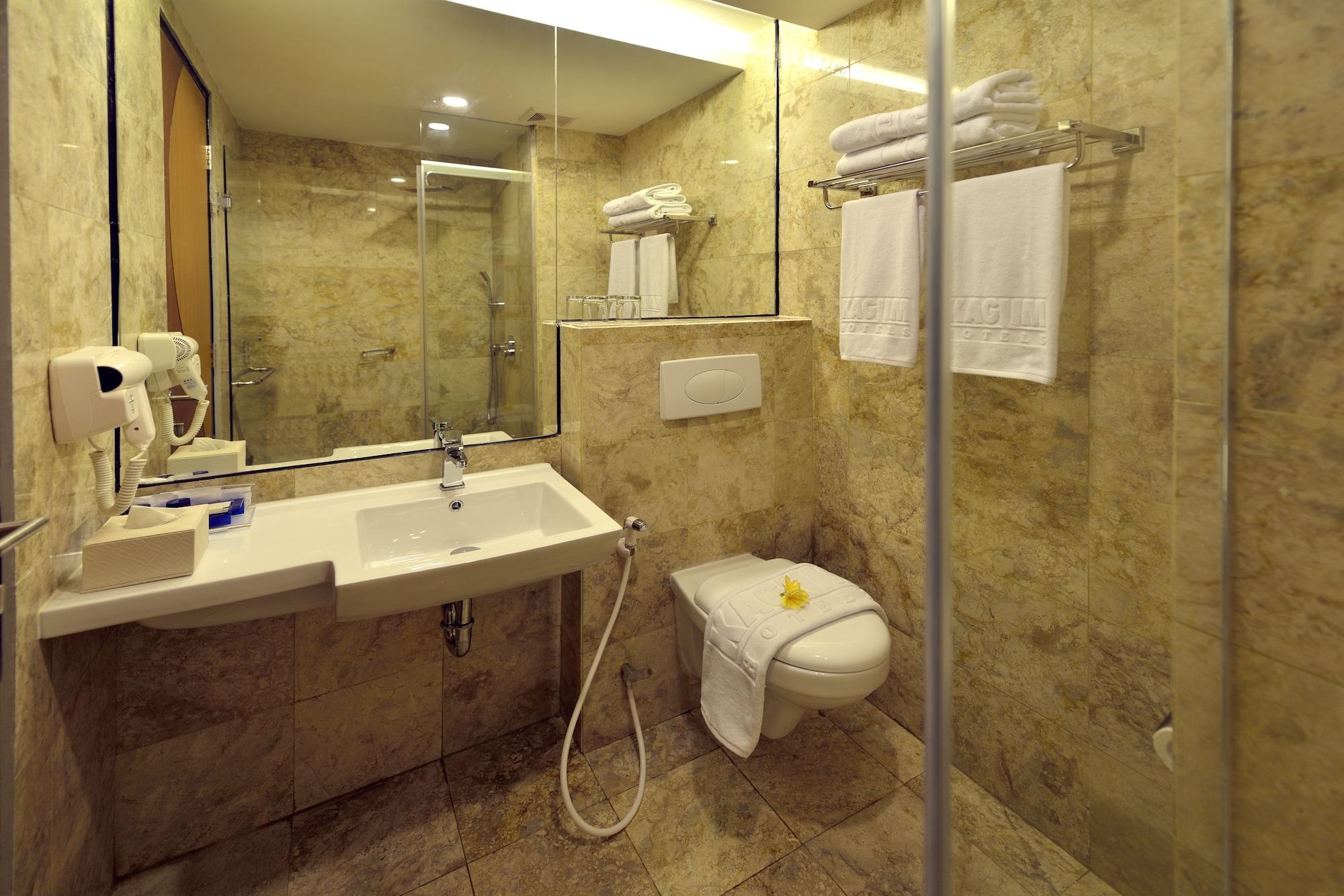 Serela Kuta By Kagum Hotels Exterior photo